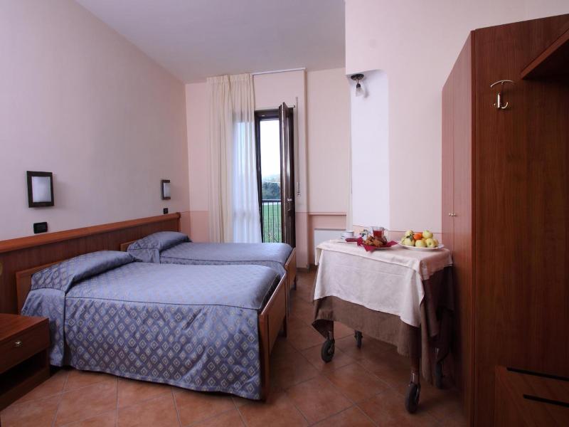 Hotel Ristorante La Bilancia image