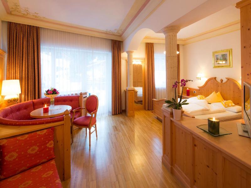 Dolomites Wellness Hotel Savoy image