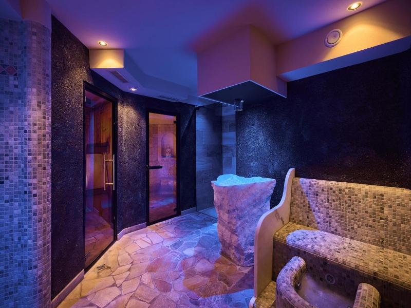 Dolomites Wellness Hotel Savoy image