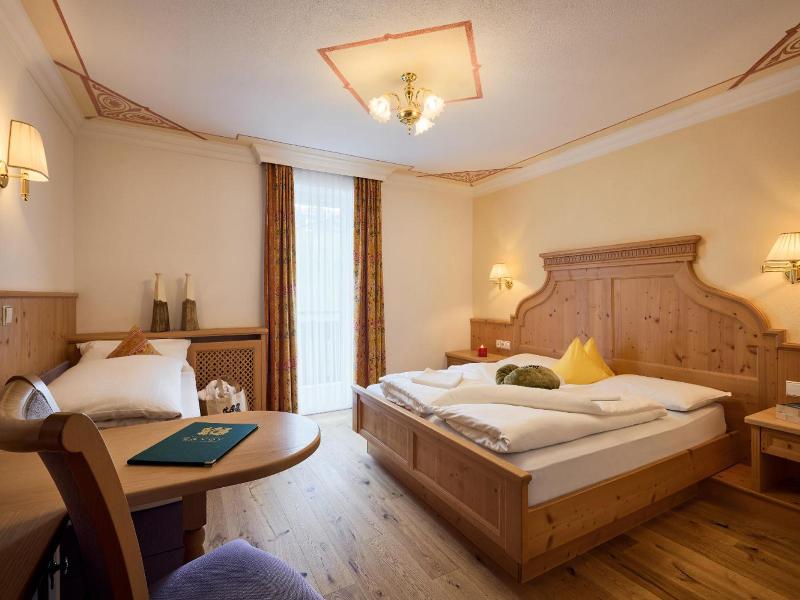 Dolomites Wellness Hotel Savoy image