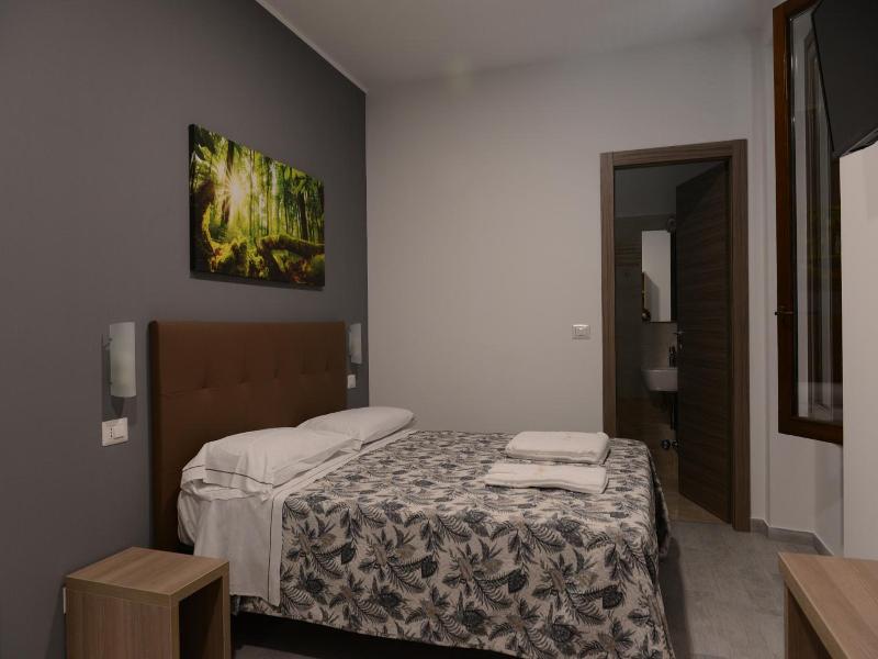 Hotel Oregon image