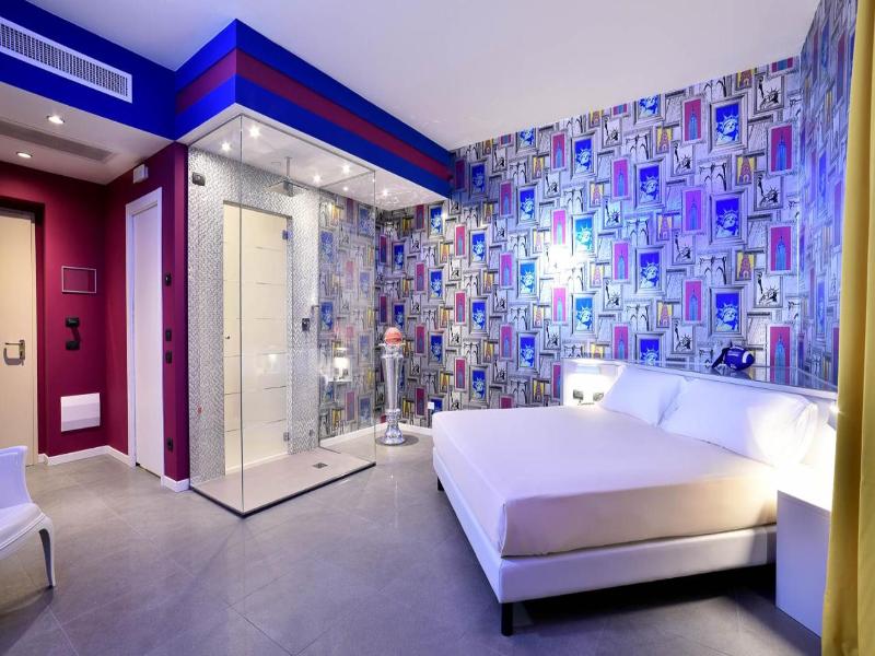 Sweet Motel image