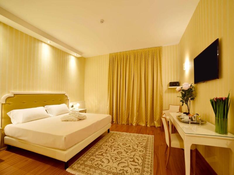 Sweet Motel image