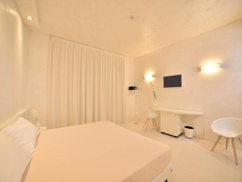 Sweet Motel image