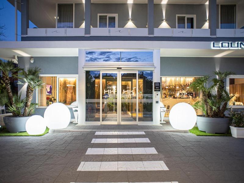 Hotel Kuma image