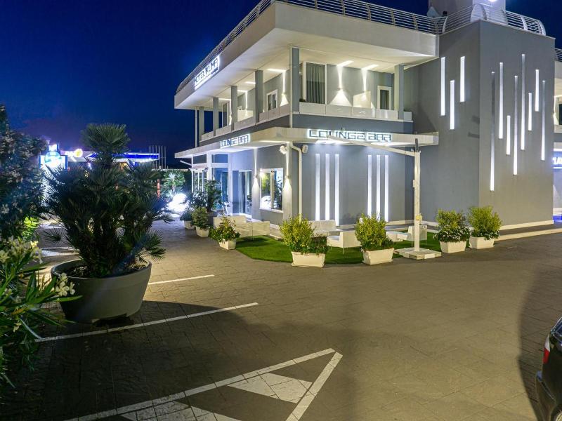 Hotel Kuma image