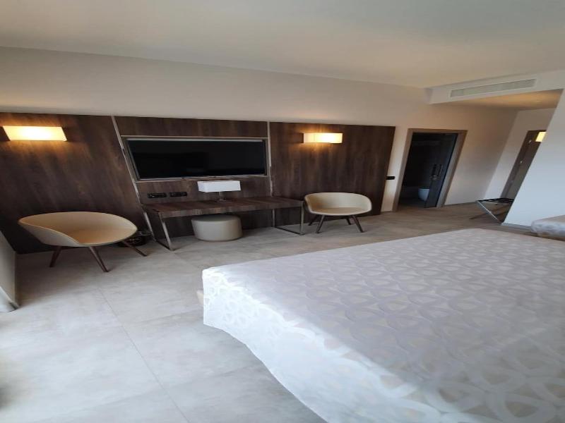 Hotel Kuma image