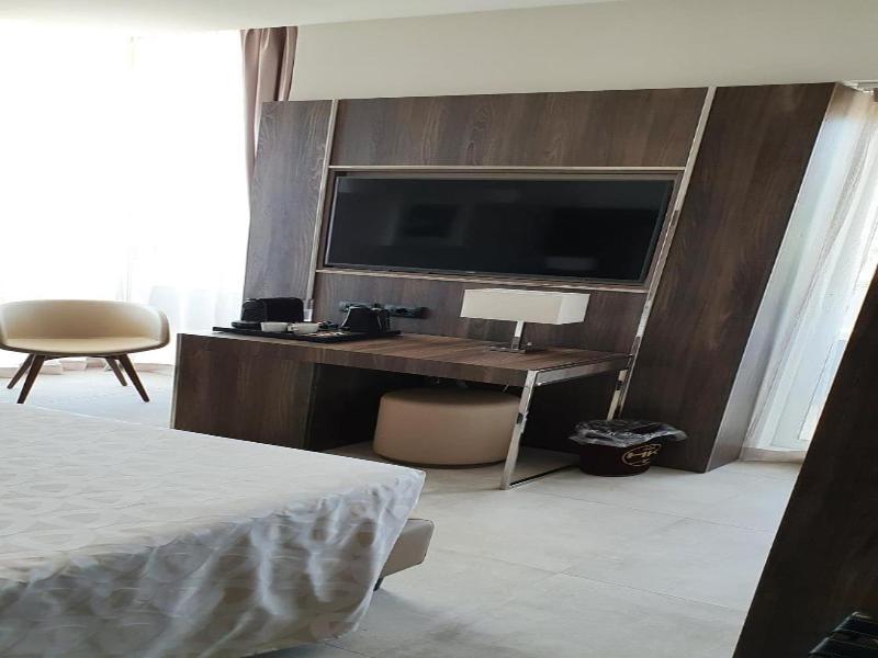Hotel Kuma image