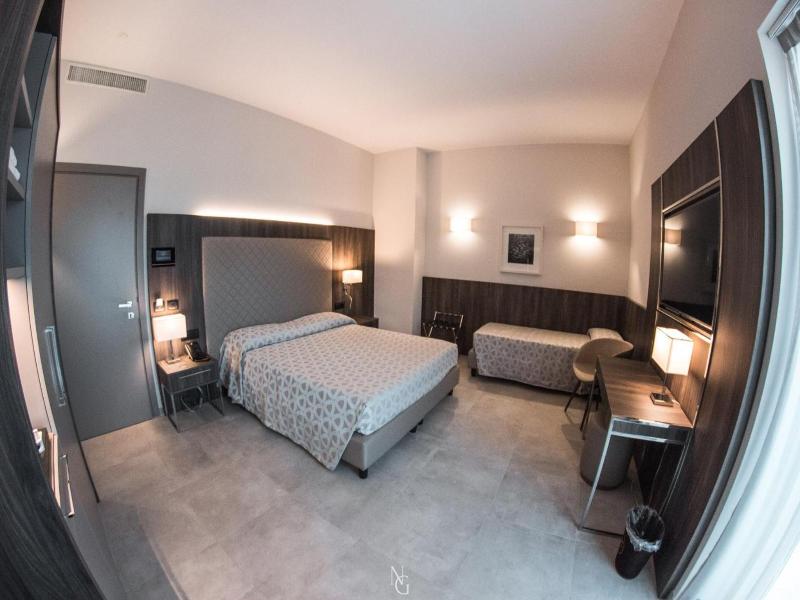 Hotel Kuma image
