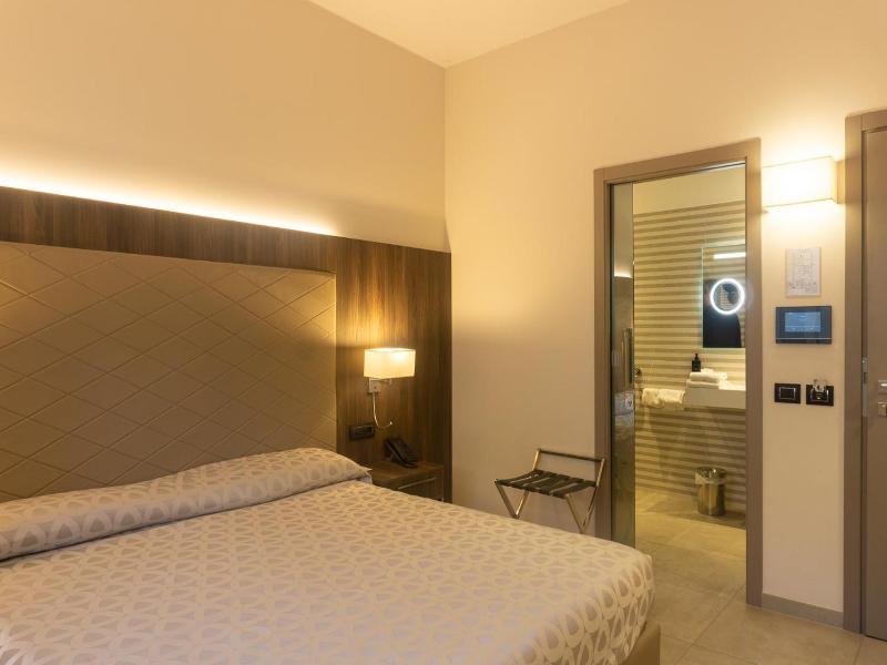 Hotel Kuma image