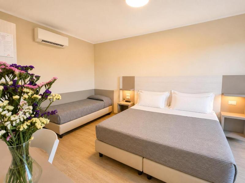 Hotel Residence Vallecorsa image