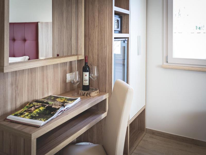 Hotel Residence Vallecorsa image