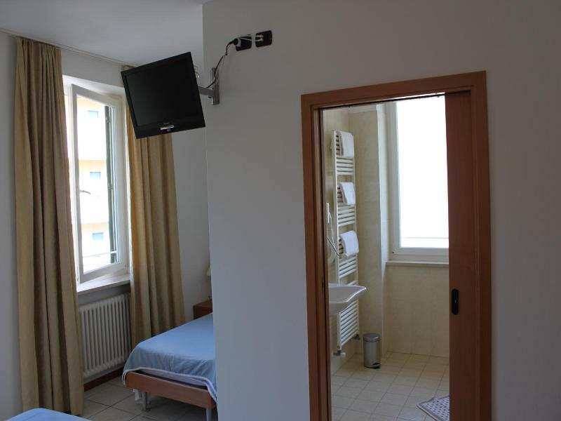 Albergo Hofer image