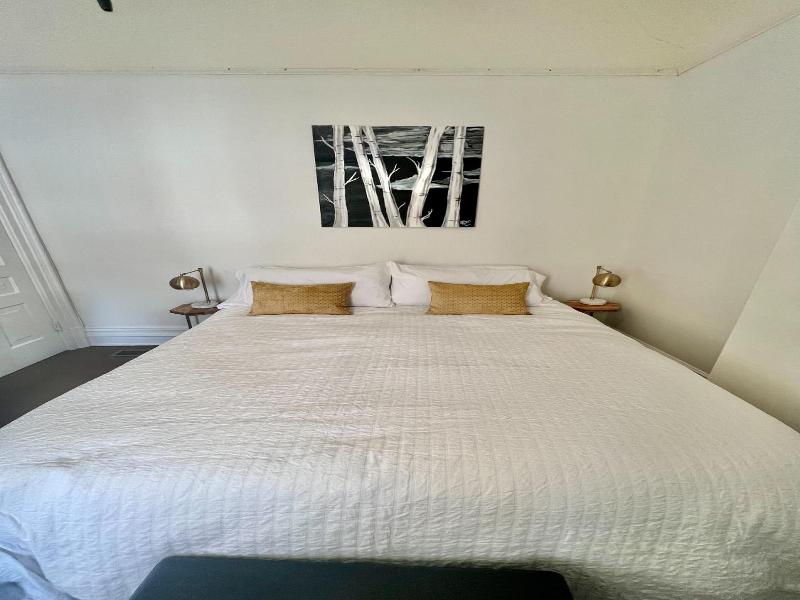The Woodbridge House image