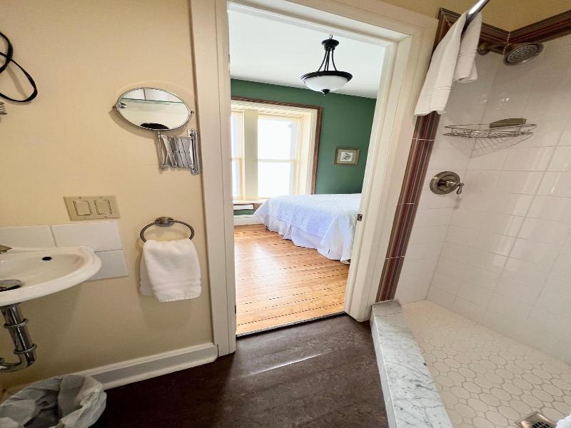 The Woodbridge House image