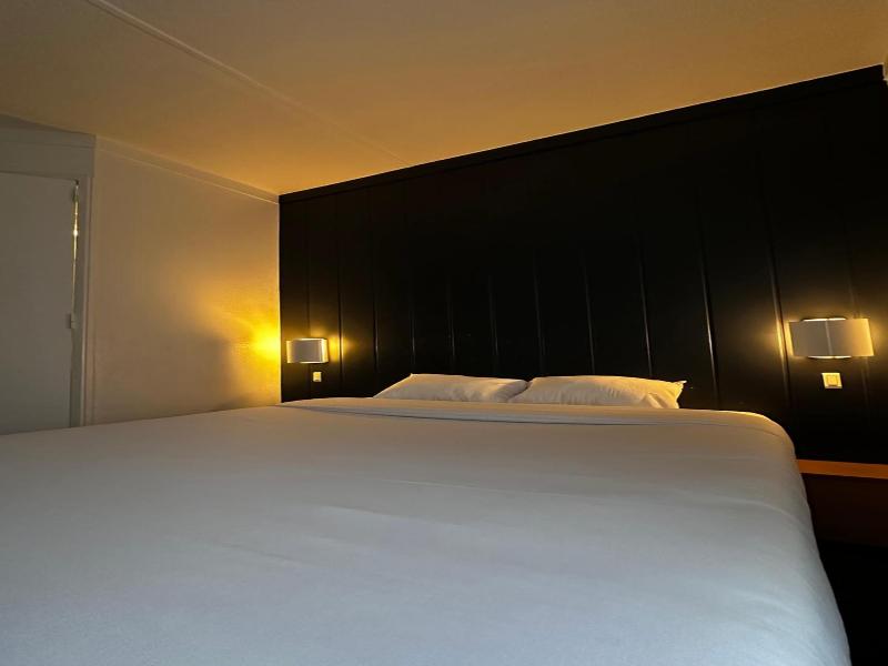 Fasthotel Laval image