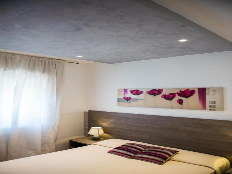 Albergo Grappolo D'oro image
