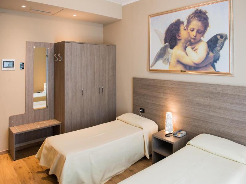 Albergo Grappolo D'oro image