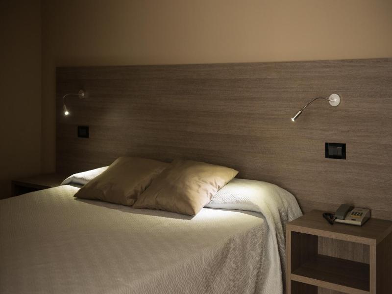 Albergo Grappolo D'oro image