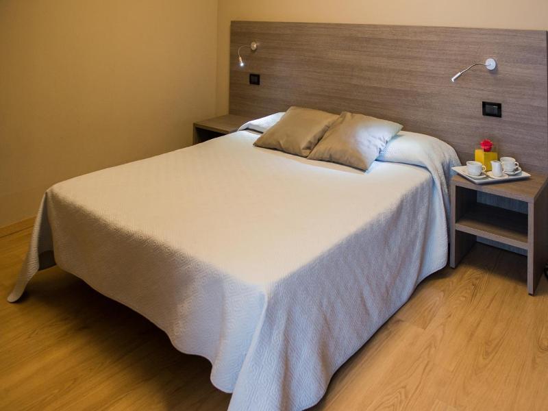 Albergo Grappolo D'oro image