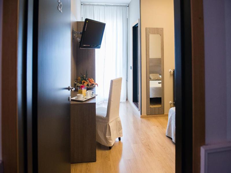 Albergo Grappolo D'oro image