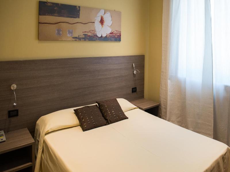 Albergo Grappolo D'oro image
