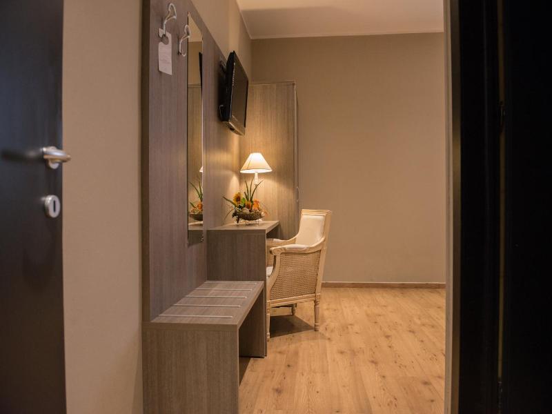 Albergo Grappolo D'oro image