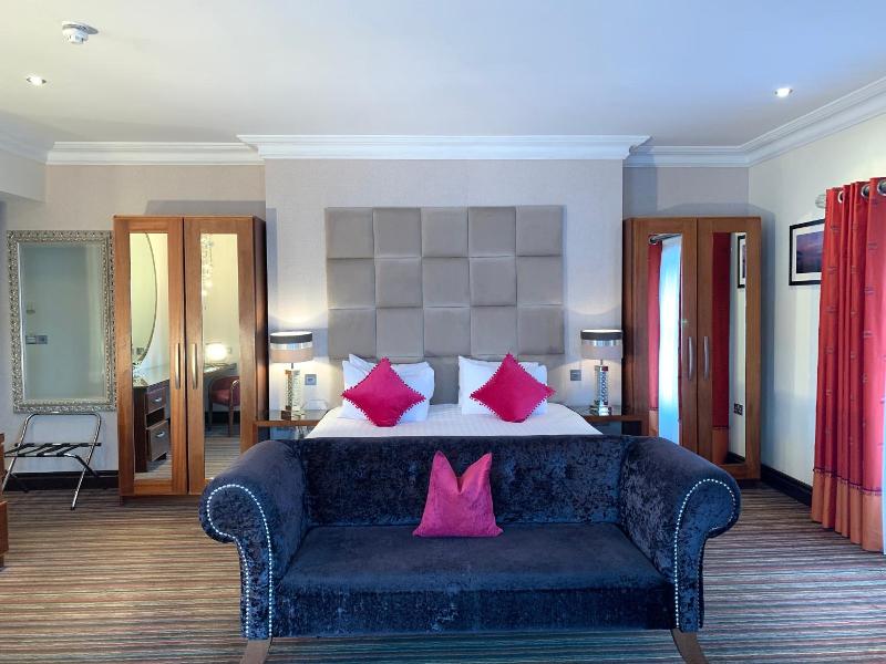 The Whistledown Hotel image