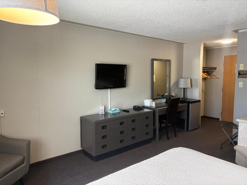 Companion Hotel Motel