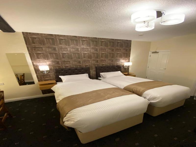 The Redwell Inn image