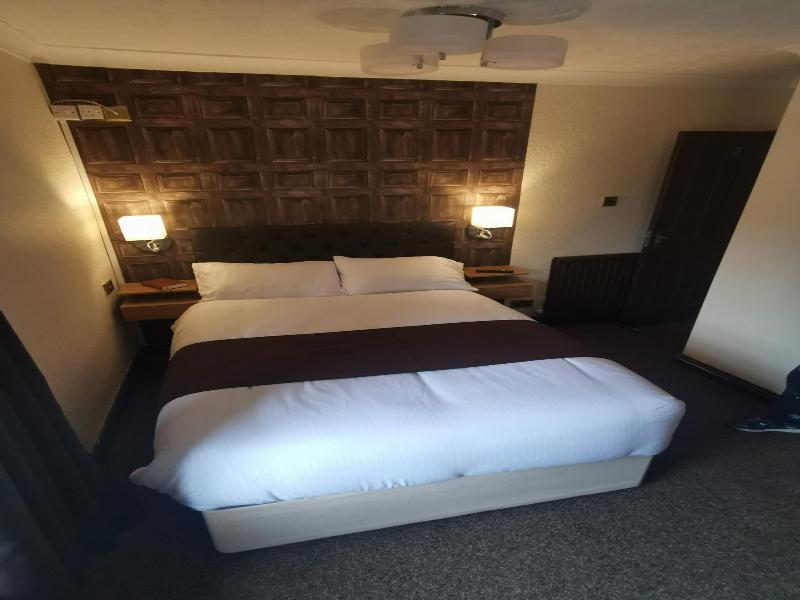 The Redwell Inn image