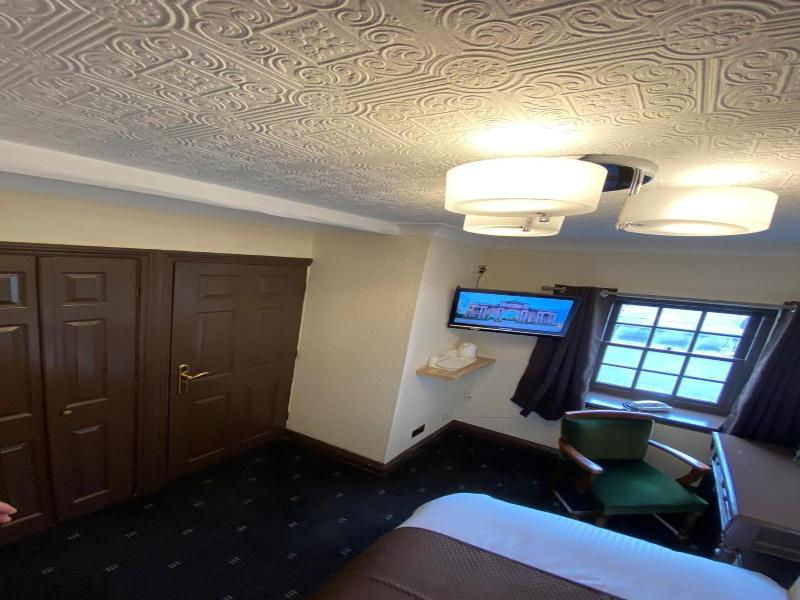 The Redwell Inn image