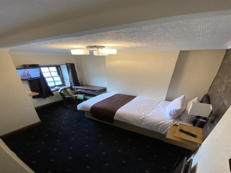 The Redwell Inn image