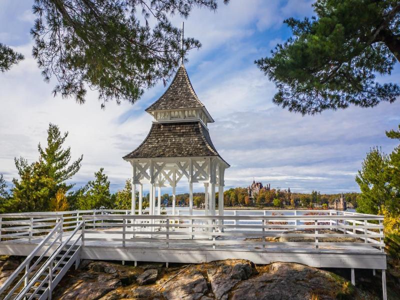 Bonnie Castle Resort & Marina image