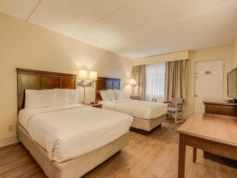 Bonnie Castle Resort & Marina image