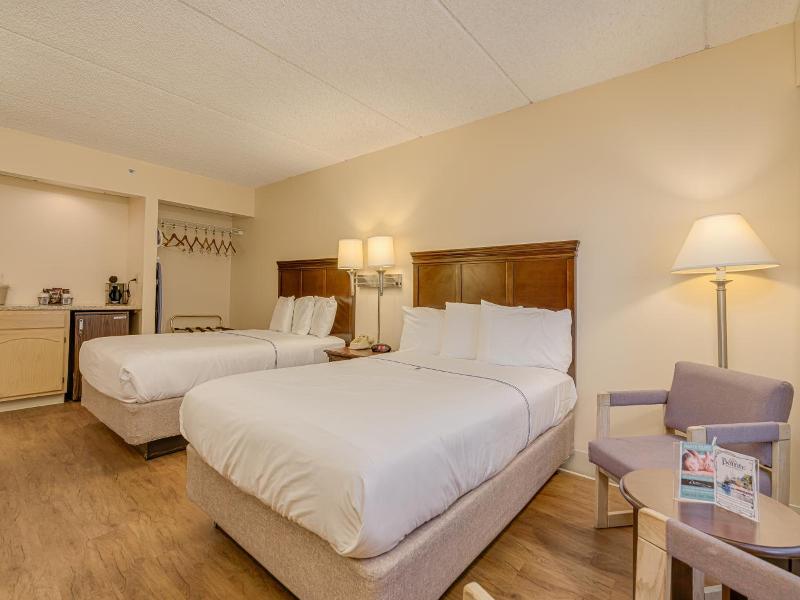 Bonnie Castle Resort & Marina image