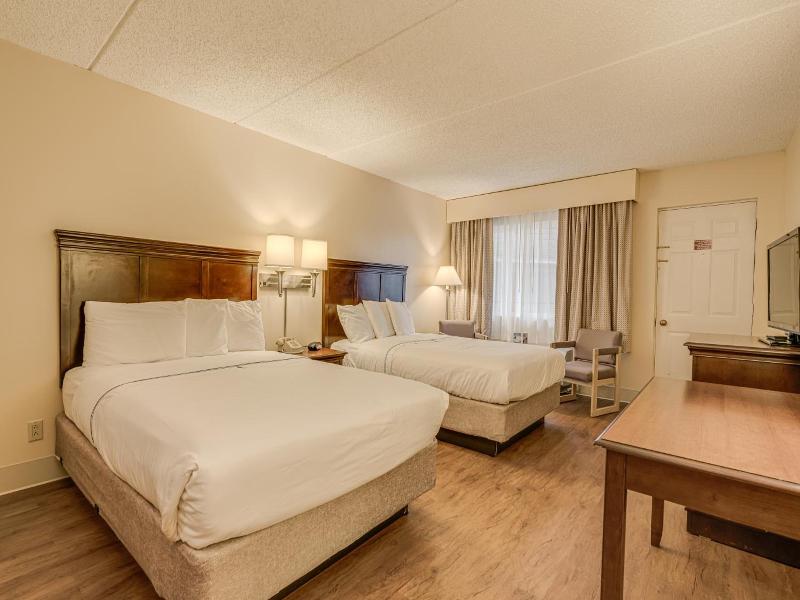 Bonnie Castle Resort & Marina image