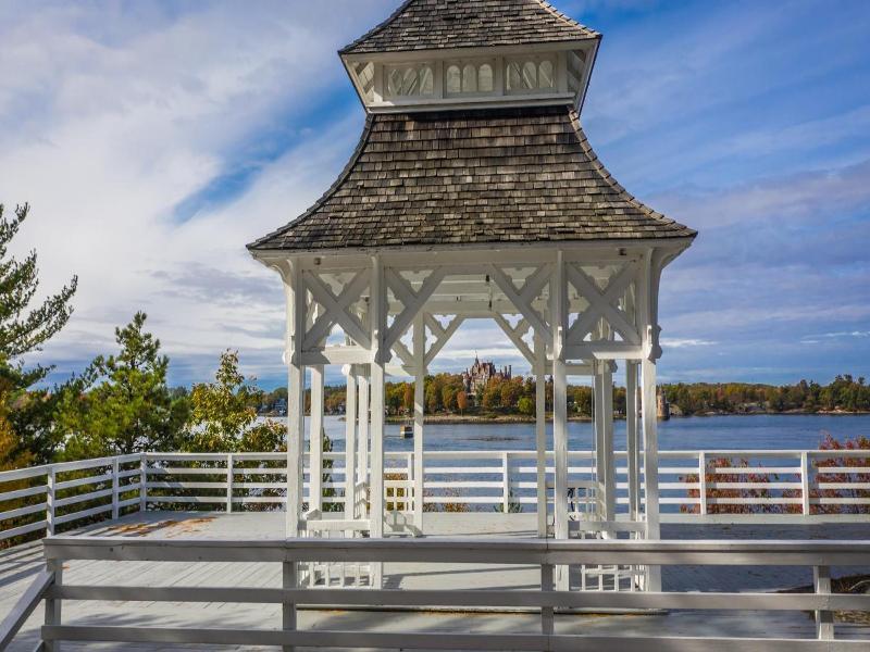 Bonnie Castle Resort & Marina image