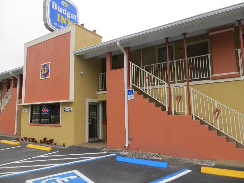 Budget Inn Lake Wales image