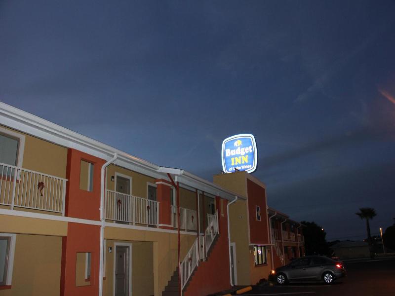 Budget Inn Lake Wales image
