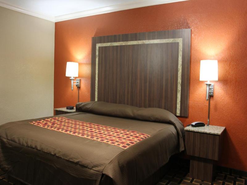Budget Inn Lake Wales image