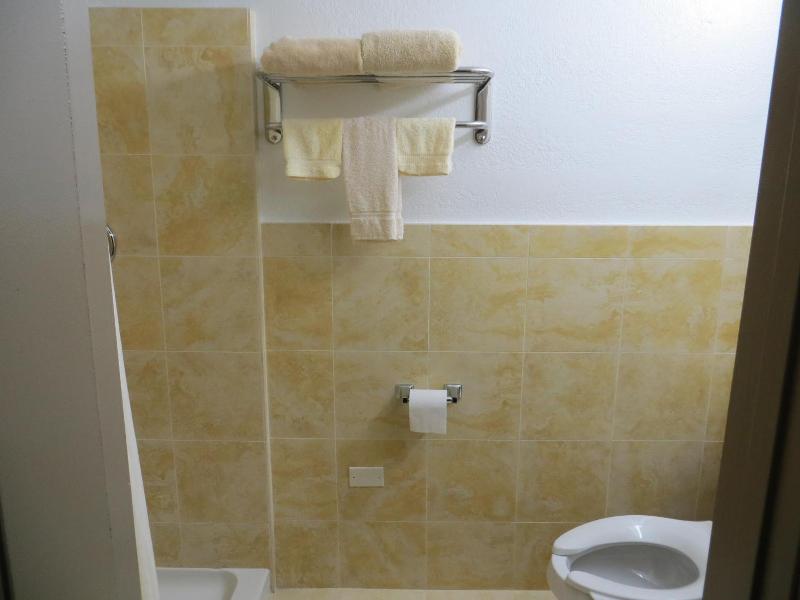 Budget Inn Lake Wales image