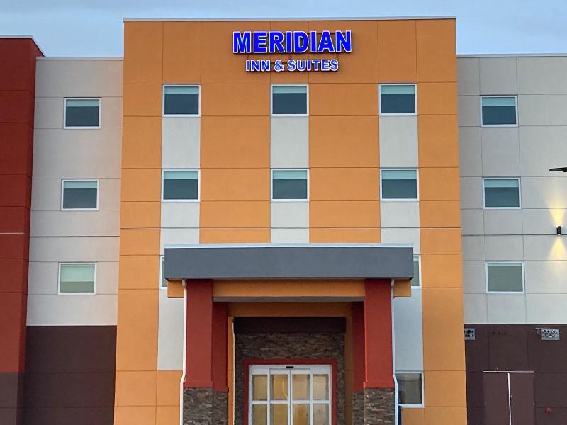 Meridian Inn & Suites Regina Airport