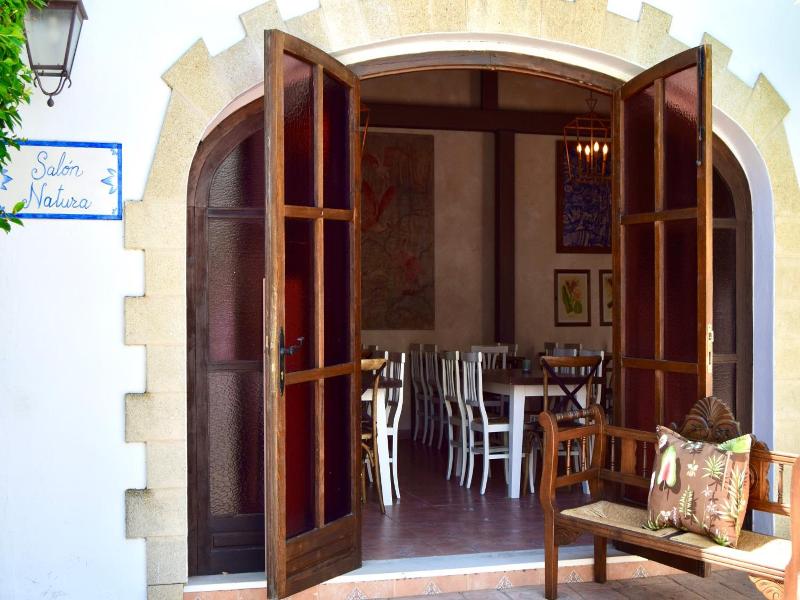 Puerta De Algadir image