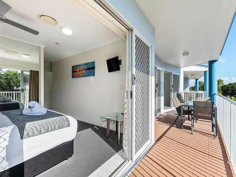 White Crest Apartments image