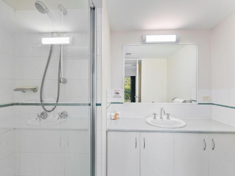 White Crest Apartments image