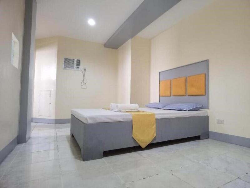 Rivoli Hotel image