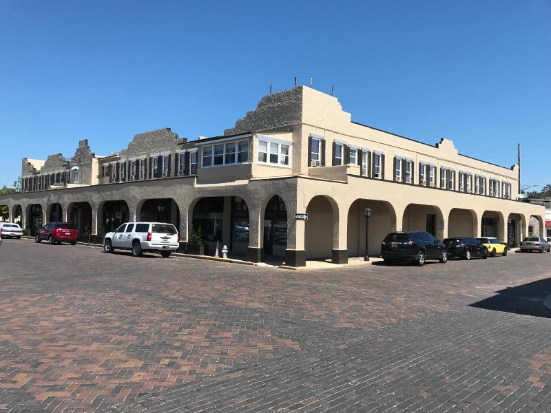 Hunter Arms Hotel image