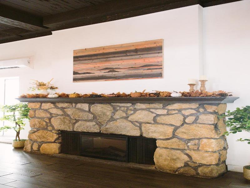 Hunter Arms Hotel image