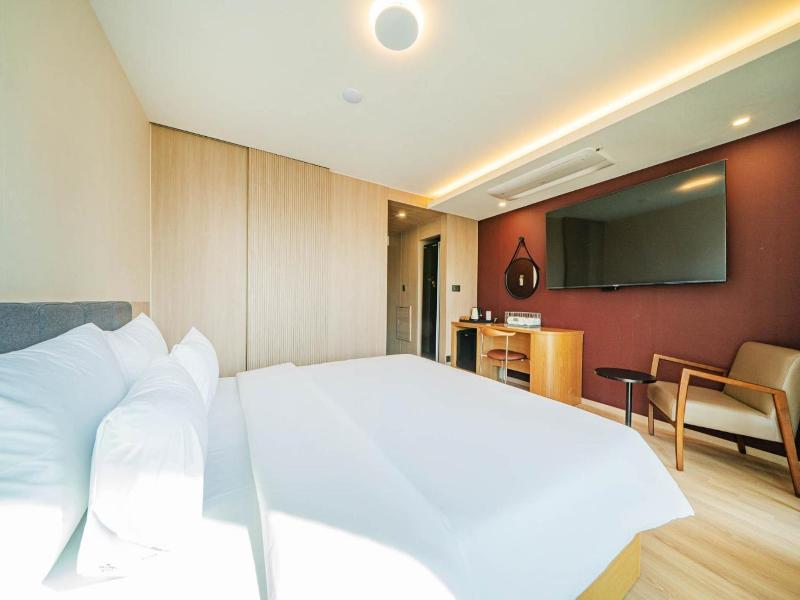 Hound Hotel Ulsan image